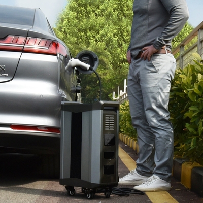 2000 Watt Camping Lifepo4 Solar Generator Solar Powered Portable Power Station With AC Outlets